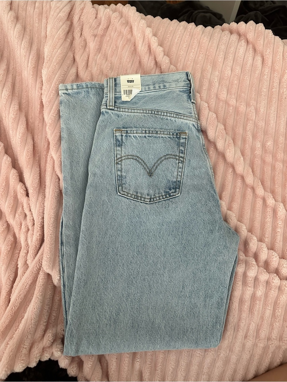 Levis ribcage straight ankle jeans size 26